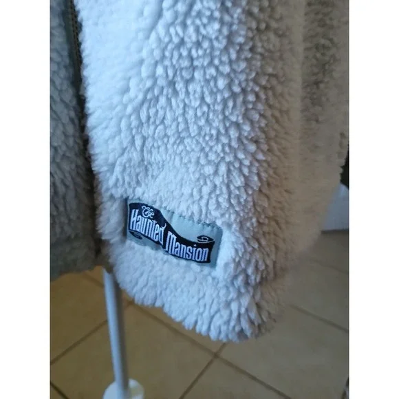 Disney Parks Haunted‎ Mansion Sherpa Puffer Women's  Jacket Plus Size 2X - Picture 11 of 16